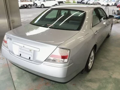 Nissan GLORIA