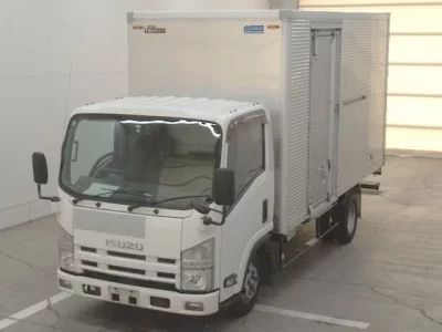 Isuzu ELF