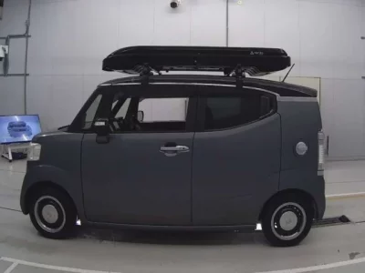 Honda N BOX SLASH