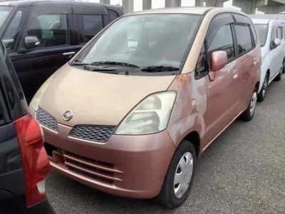 Nissan MOCO