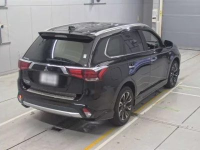 Mitsubishi OUTLANDER PHEV