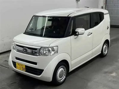Honda N BOX SLASH