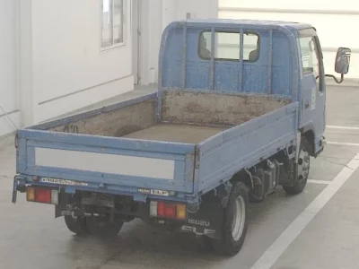 Isuzu ELF