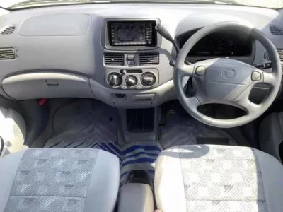 Toyota RAUM