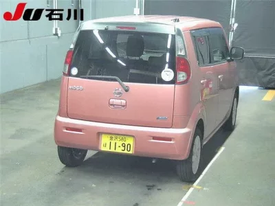 Nissan MOCO