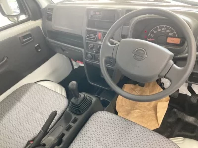 Nissan CLIPPER TRUCK