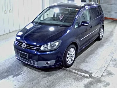 Volkswagen GOLF TOURAN