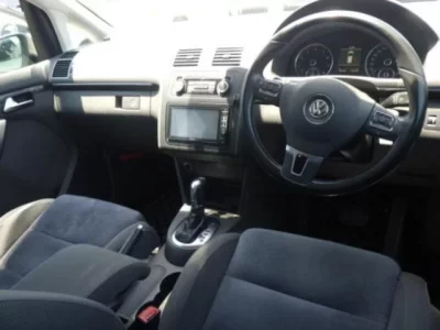 Volkswagen GOLF TOURAN