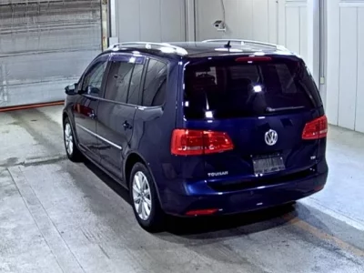 Volkswagen GOLF TOURAN