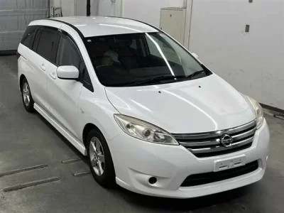 Nissan LAFESTA
