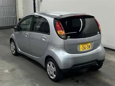 Mitsubishi I