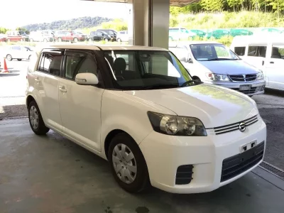 Toyota COROLLA RUMION
