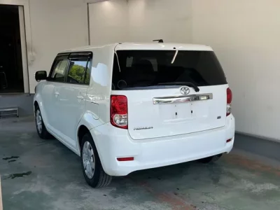 Toyota COROLLA RUMION