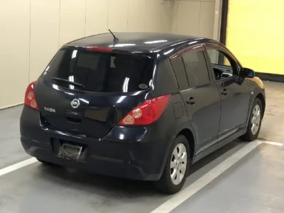 Nissan TIIDA
