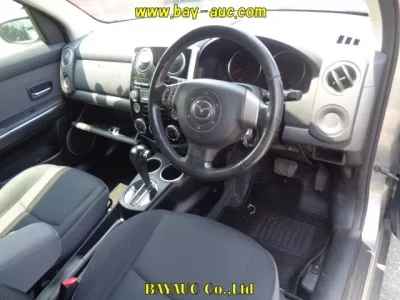 Mazda VERISA