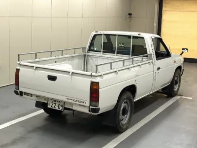 Nissan DATSUN PICKUP