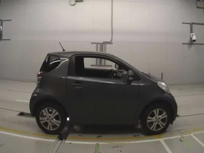 Toyota IQ