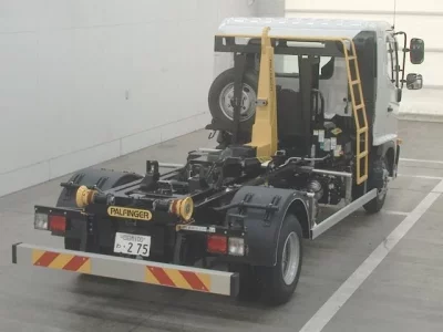 Mitsubishi FUSO FIGHTER