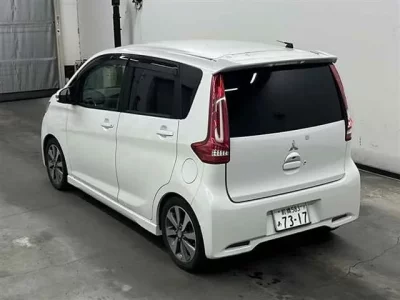 Mitsubishi EK CUSTOM