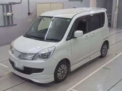 Mitsubishi DELICA D2