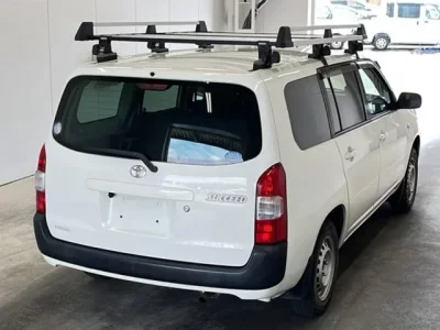 Toyota SUCCEED