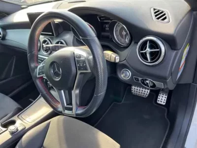 Mercedes-Benz GLA CLASS