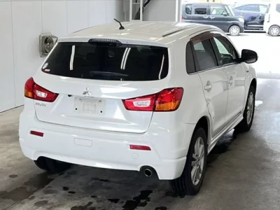 Mitsubishi RVR