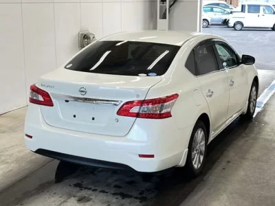 Nissan SYLPHY