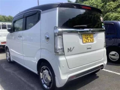 Honda N BOX SLASH