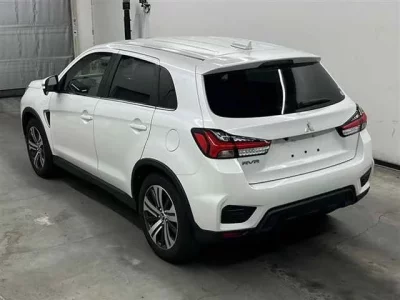 Mitsubishi RVR