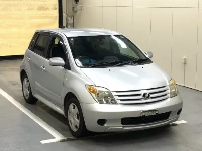 Toyota IST