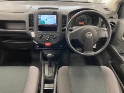 Nissan AD