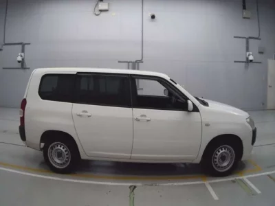 Toyota SUCCEED