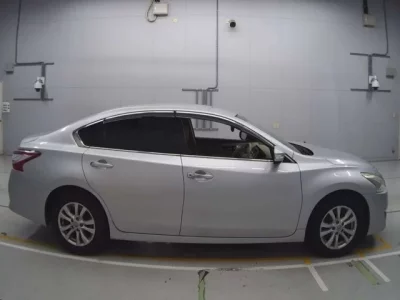 Nissan TEANA