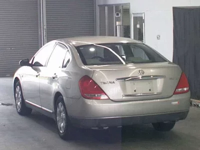 Nissan TEANA