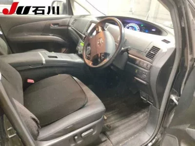 Toyota ESTIMA HYBRID