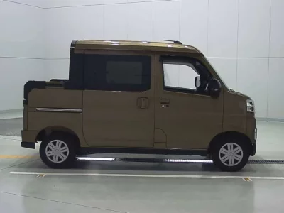 Daihatsu ATRAI VAN