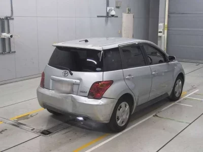 Toyota IST