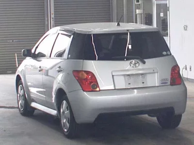 Toyota IST