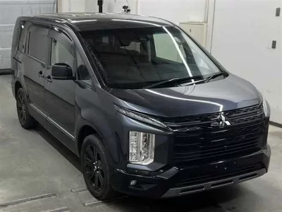 Mitsubishi DELICA D5