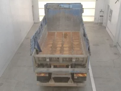Isuzu TRUCK