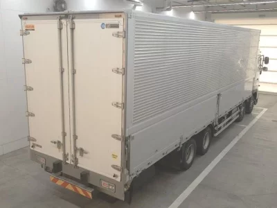Hino TRUCK