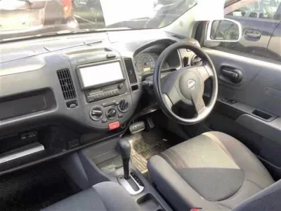 Nissan AD