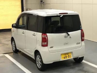 Daihatsu TANTO EXE
