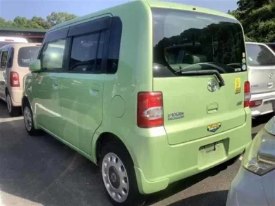 Toyota PIXIS SPACE