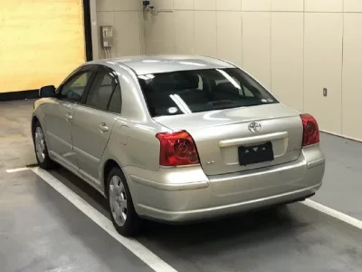 Toyota AVENSIS SEDAN