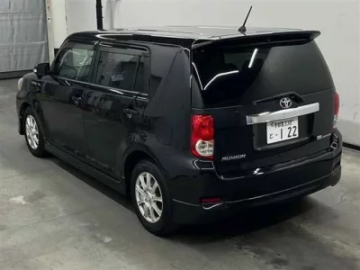 Toyota COROLLA RUMION