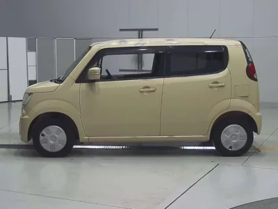 Suzuki MRWAGON