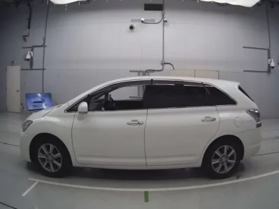 Toyota MARK X ZIO
