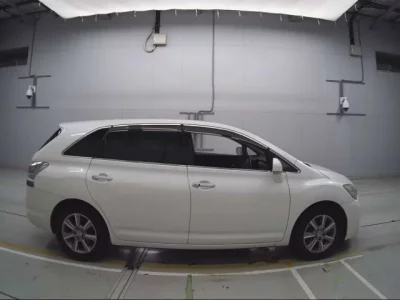 Toyota MARK X ZIO